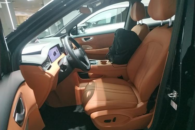 Used Hima H5 2025 Model Range-Extending Pro Left Front Seat