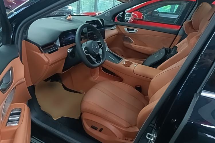 Used Hima H5 2025 Model Range-Extending Max Left Front Seat