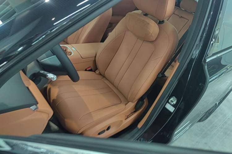 Used Hima H5 2025 Model Range-Extending Max Left Front Seat