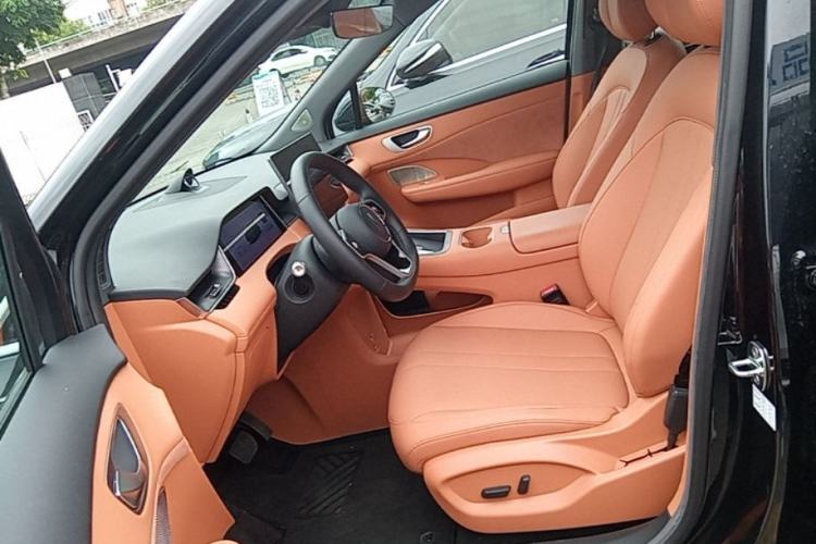 Used Hima H5 2025 Model Range-Extending Max Left Front Seat