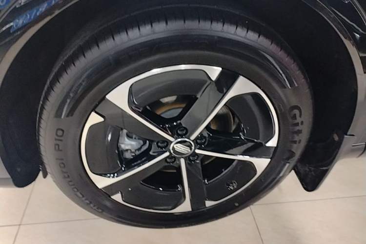 Used Hima H5 2025 Model Range-Extending Pro Left Front Wheel Hub