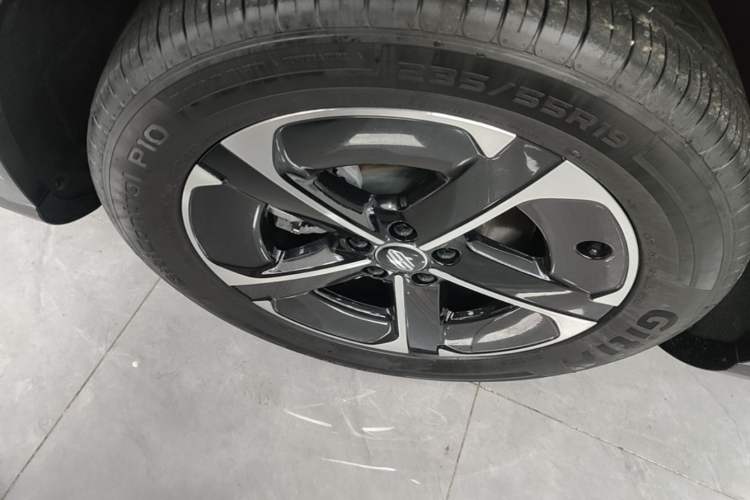 Used Hima H5 2025 Model Pure Electric Max Left Front Wheel Hub