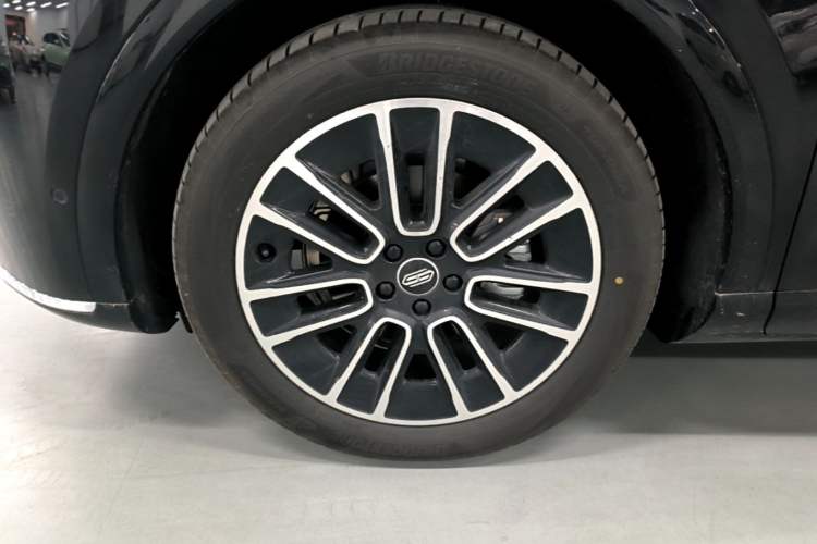 Used Hima H5 2025 Model Pure Electric Max Long Range Left Front Wheel Hub