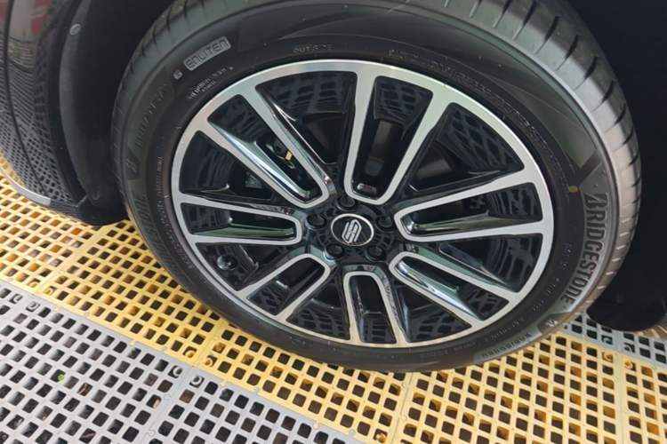 Used Hima H5 2025 Model Range-Extending Max Left Front Wheel Hub