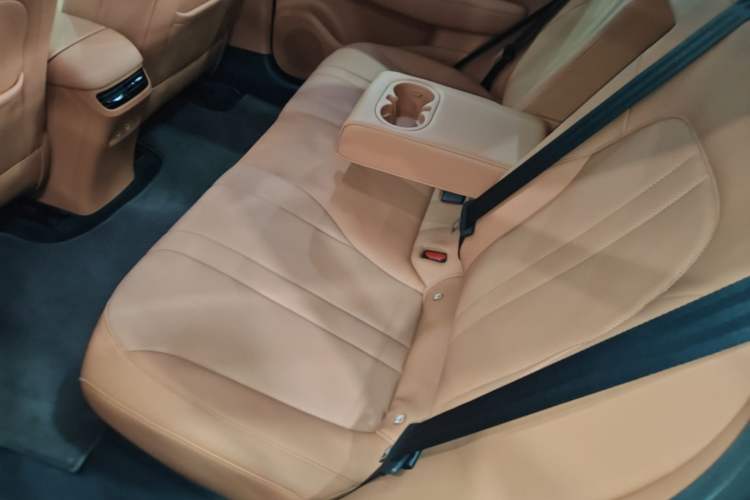 Used Hima H5 2025 Model Range-Extending Max Left Rear Seat