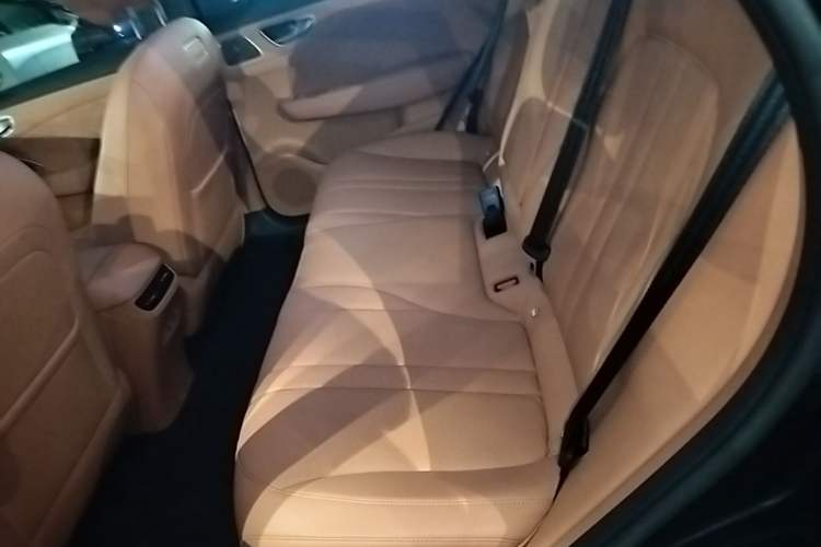 Used Hima H5 2025 Model Range-Extending Max Left Rear Seat