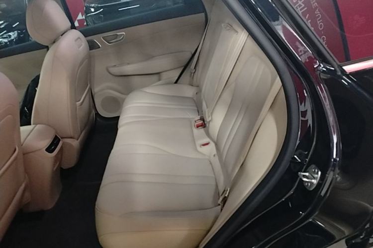Used Hima H5 2025 Model Range-Extending Pro Left Rear Seat