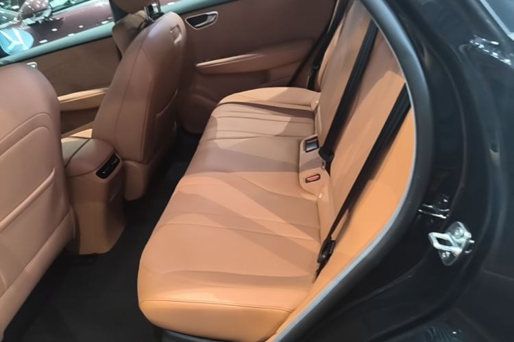 Used Hima H5 2025 Model Range-Extending Max Left Rear Seat