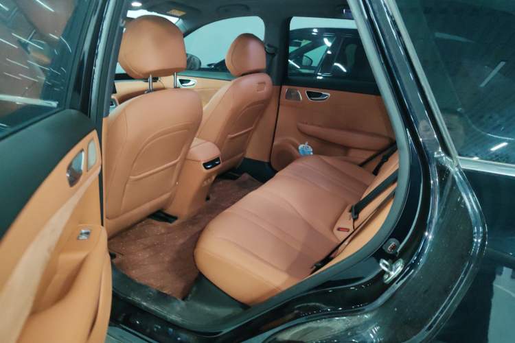 Used Hima H5 2025 Model Range-Extending Pro Left Rear Seat