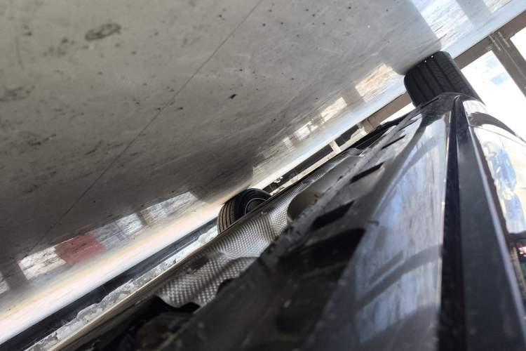 Used Hima H5 2025 Model Range-Extending Max Left Side Sill