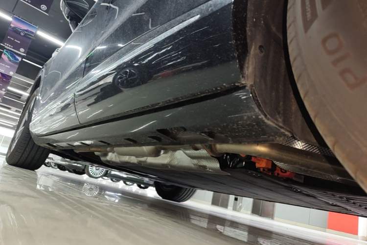 Used Hima H5 2025 Model Range-Extending Max Left Side Sill