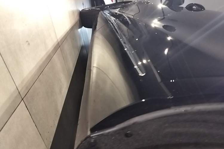 Used Hima H5 2025 Model Range-Extending Max Left Side Sill