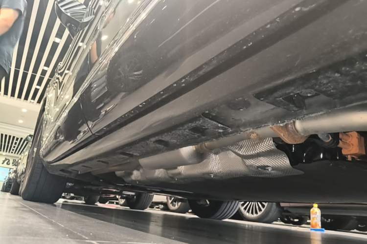 Used Hima H5 2025 Model Range-Extending Max Left Side Sill