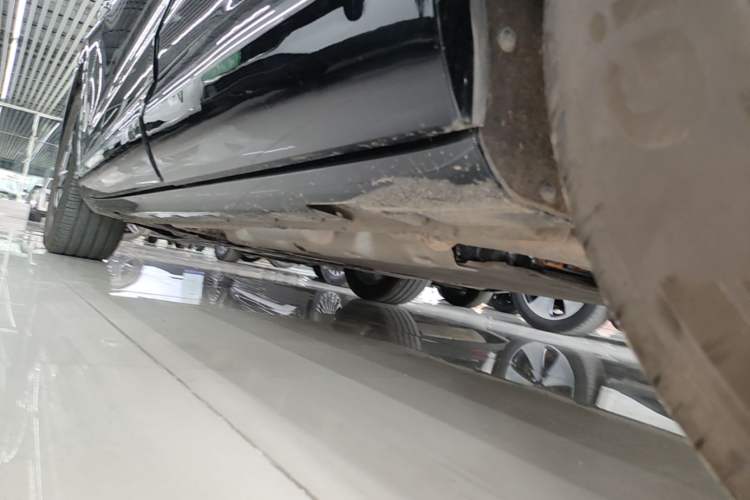Used Hima H5 2025 Model Range-Extending Max Left Side Sill