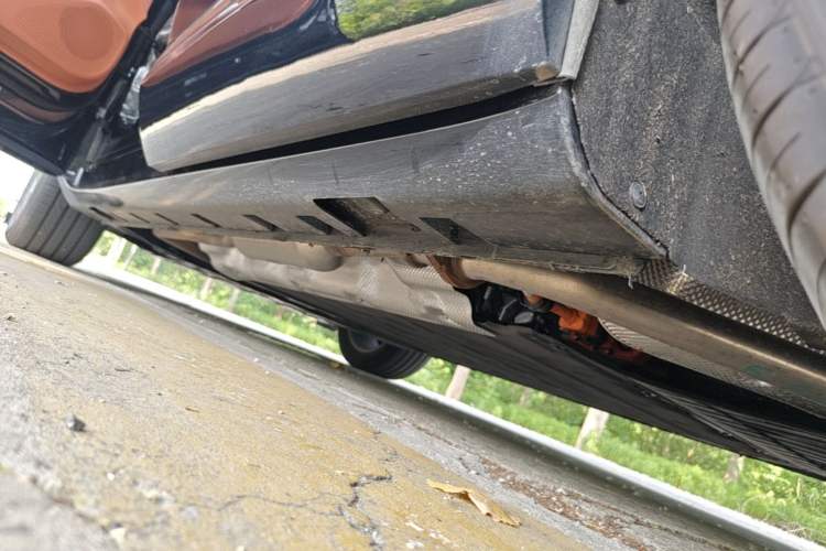 Used Hima H5 2025 Model Range-Extending Max Left Side Sill