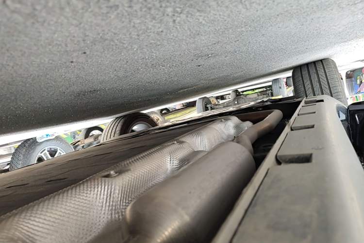 Used Hima H5 2025 Model Range-Extending Max Left Side Sill