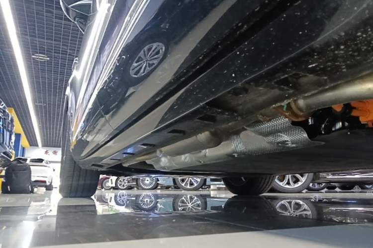 Used Hima H5 2025 Model Range-Extending Max Left Side Sill