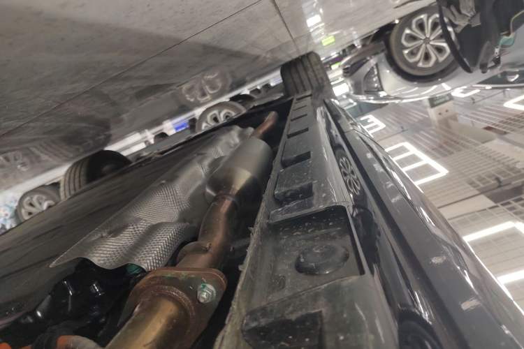 Used Hima H5 2025 Model Range-Extending Max Left Side Sill