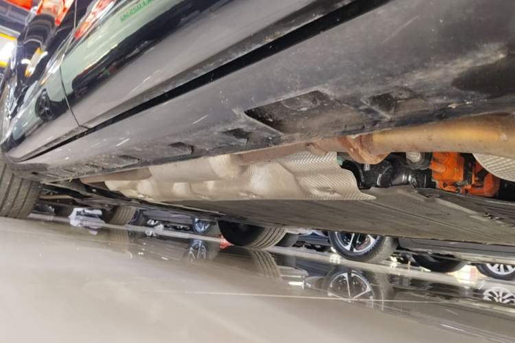 Used Hima H5 2025 Model Range-Extending Max Left Side Sill