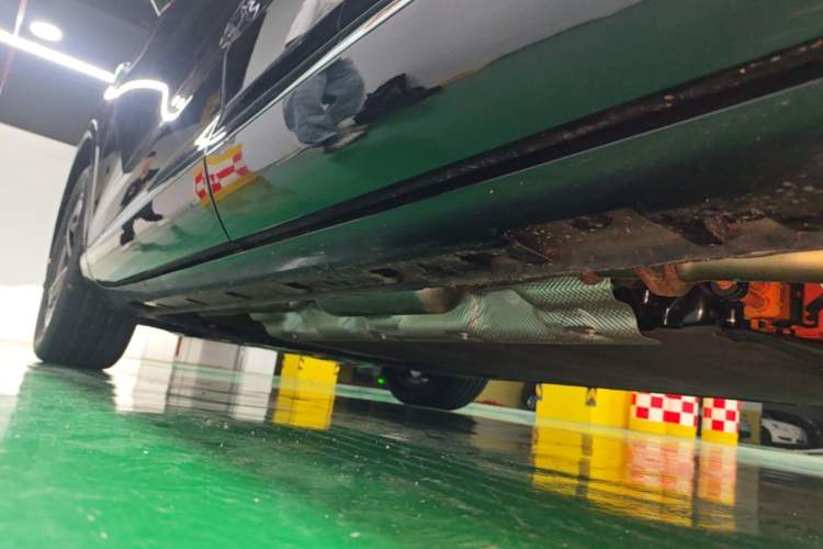 Used Hima H5 2025 Model Range-Extending Max Left Side Sill