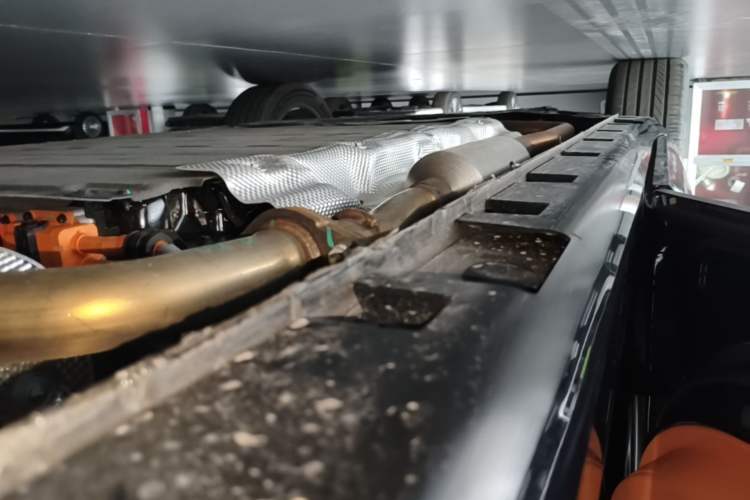 Used Hima H5 2025 Model Range-Extending Max Left Side Sill
