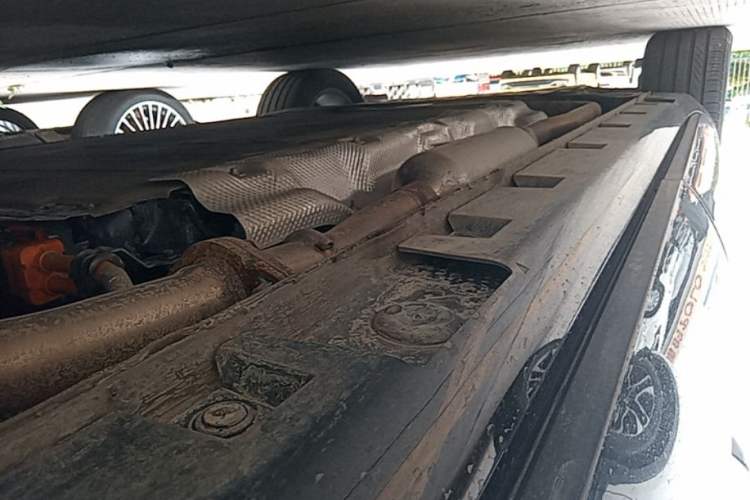 Used Hima H5 2025 Model Range-Extending Max Left Side Sill