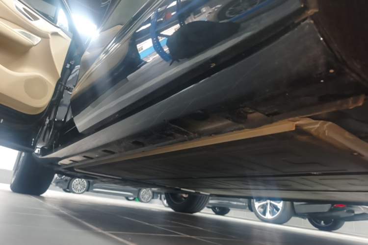 Used Hima H5 2025 Model Pure Electric Max Long Range Left Side Sill