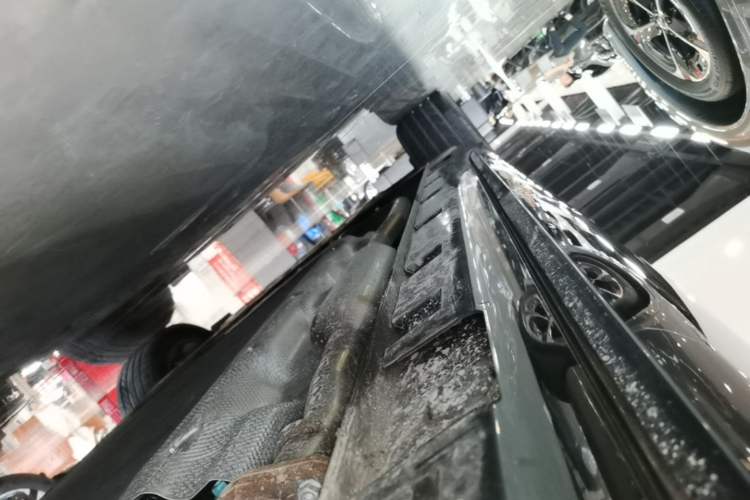Used Hima H5 2025 Model Range-Extending Max Left Side Sill