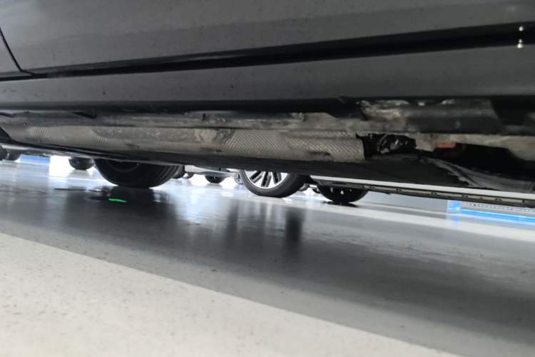 Used Hima H5 2025 Model Range-Extending Max Left Side Sill
