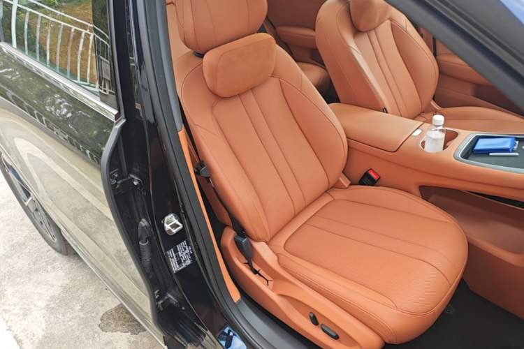 Used Hima H5 2025 Model Range-Extending Max Right Front Seat