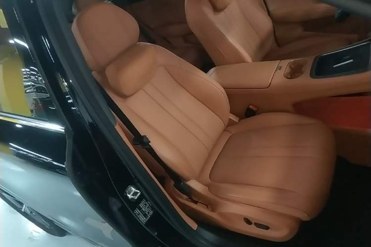 Used Hima H5 2025 Model Range-Extending Max Right Front Seat