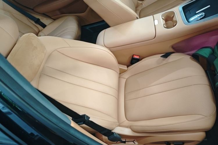 Used Hima H5 2025 Model Range-Extending Max Right Front Seat