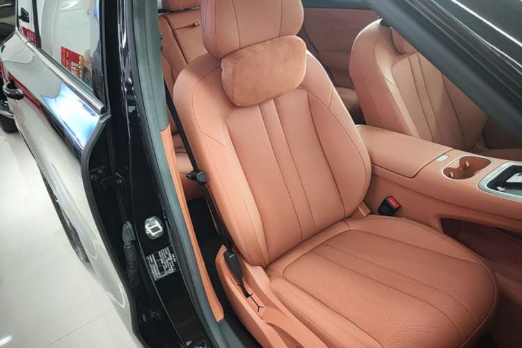 Used Hima H5 2025 Model Range-Extending Max Right Front Seat