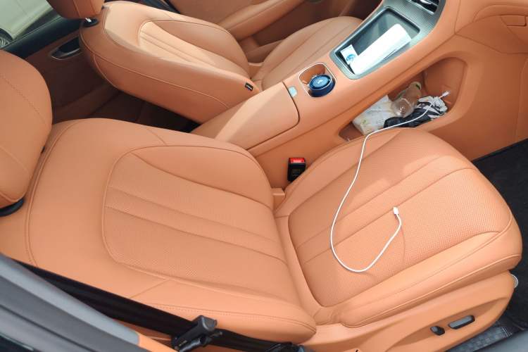 Used Hima H5 2025 Model Range-Extending Pro Right Front Seat