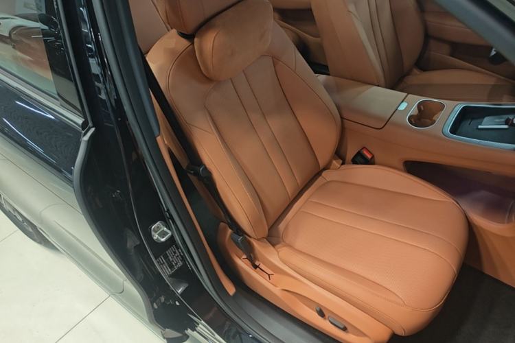 Used Hima H5 2025 Model Range-Extending Max Right Front Seat