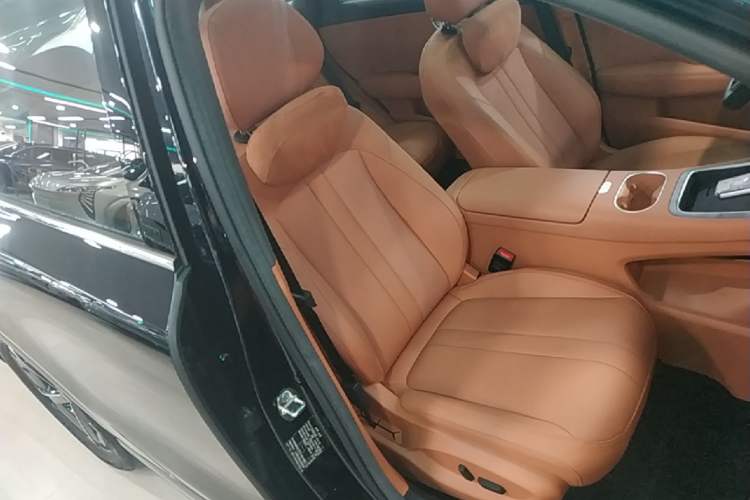Used Hima H5 2025 Model Range-Extending Max Right Front Seat