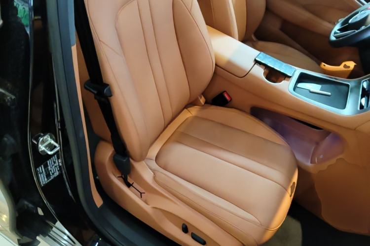 Used Hima H5 2025 Model Range-Extending Max Right Front Seat