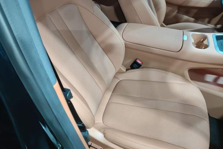 Used Hima H5 2025 Model Range-Extending Max Right Front Seat