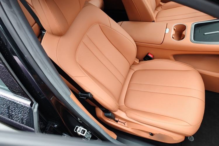 Used Hima H5 2025 Model Range-Extending Max Right Front Seat