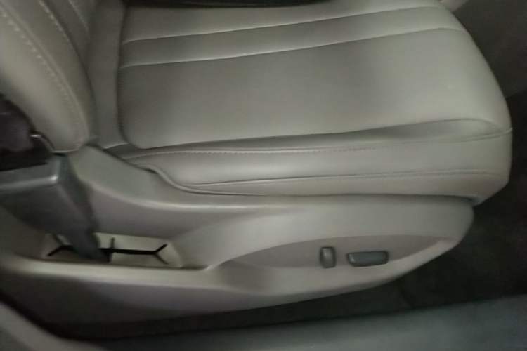 Used Hima H5 2025 Model Range-Extending Max Right Front Seat