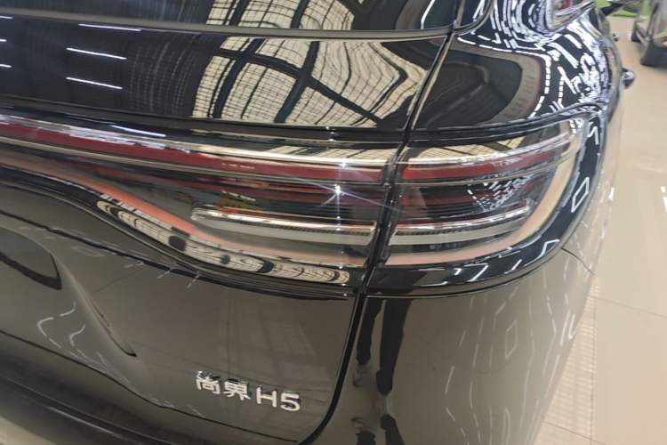 Used Hima H5 2025 Model Range-Extending Max Right Rear Taillight