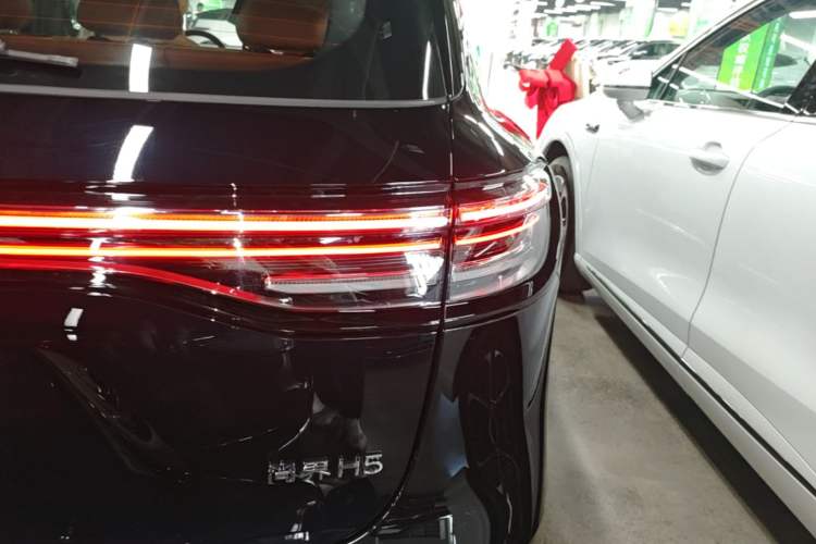 Used Hima H5 2025 Model Range-Extending Max Right Rear Taillight