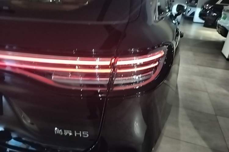 Used Hima H5 2025 Model Range-Extending Max Right Rear Taillight