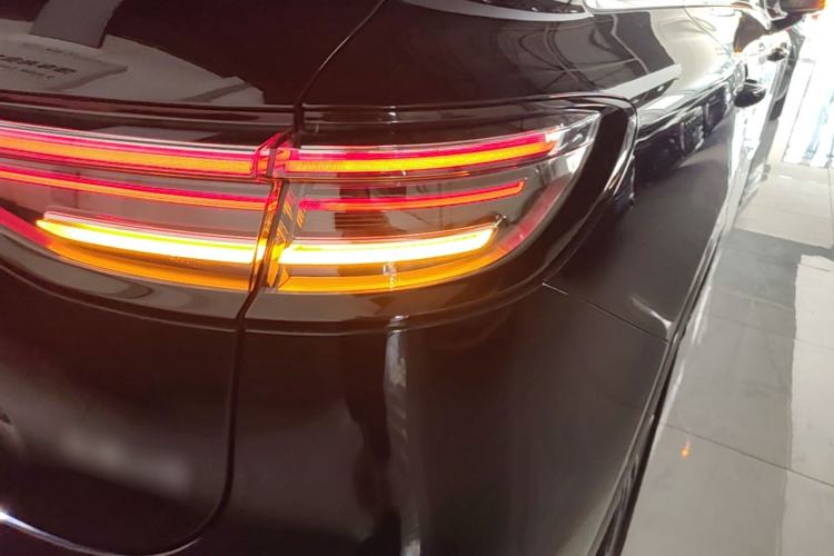 Used Hima H5 2025 Model Pure Electric Max Long Range Right Rear Taillight