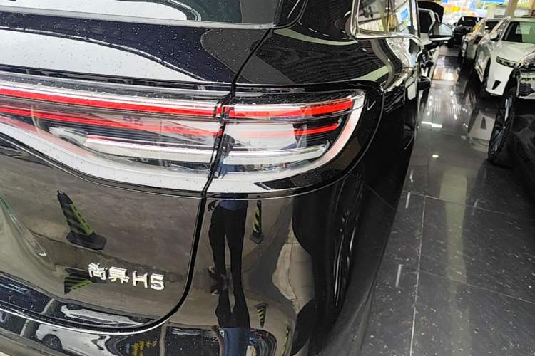 Used Hima H5 2025 Model Range-Extending Max Right Rear Taillight