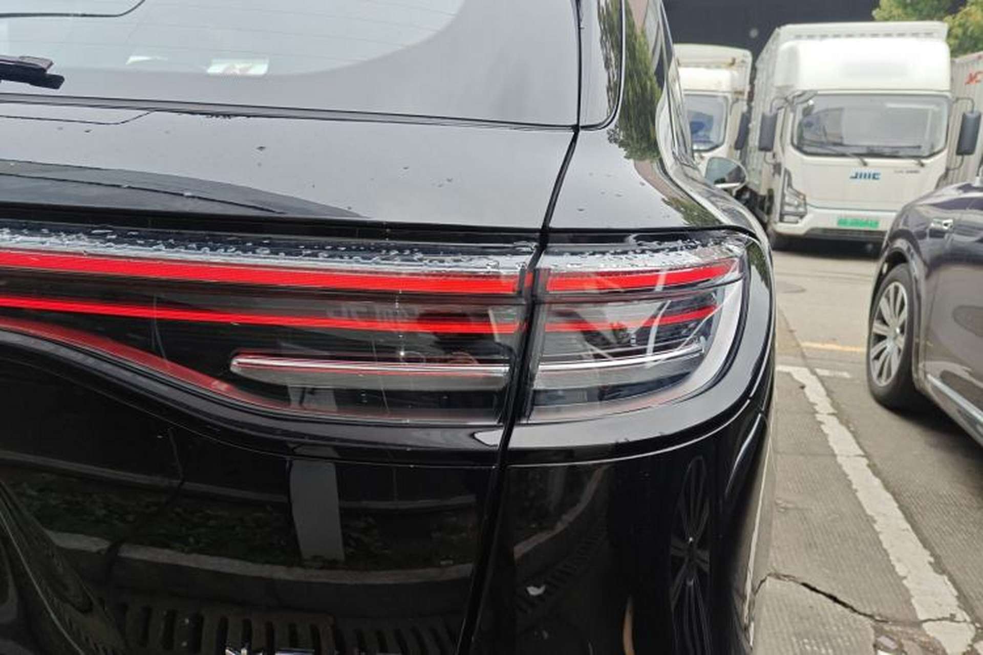 Used Hima H5 2025 Model Range-Extending Max Right Rear Taillight