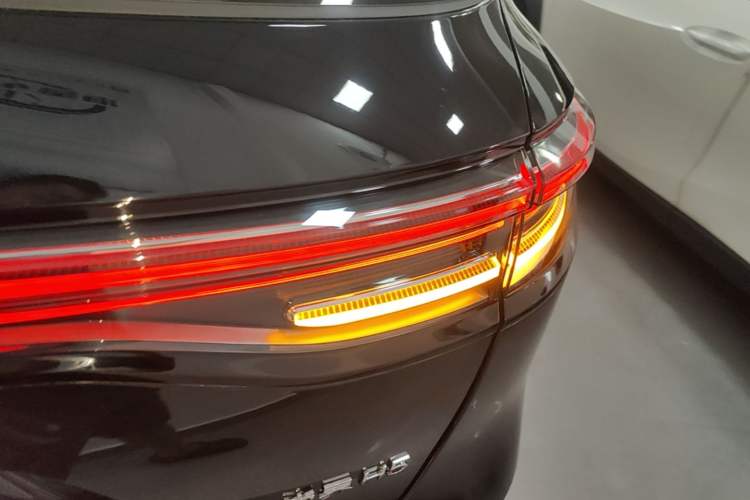 Used Hima H5 2025 Model Pure Electric Max Right Rear Taillight