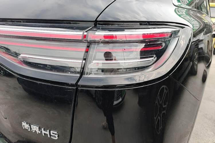 Used Hima H5 2025 Model Range-Extending Max Right Rear Taillight
