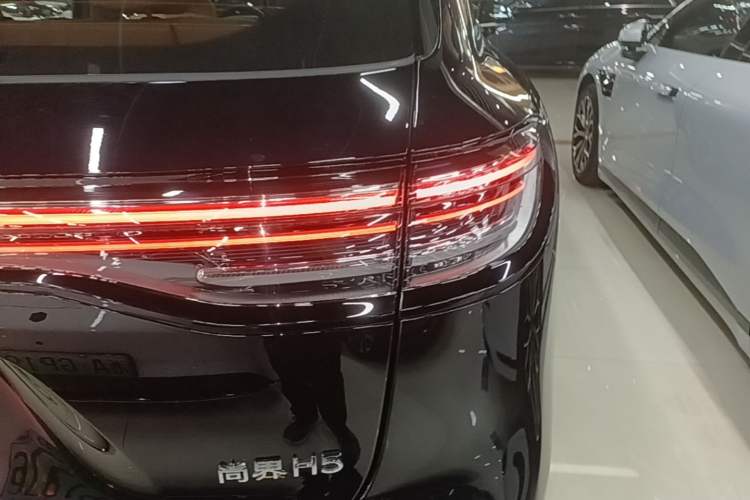 Used Hima H5 2025 Model Range-Extending Max Right Rear Taillight