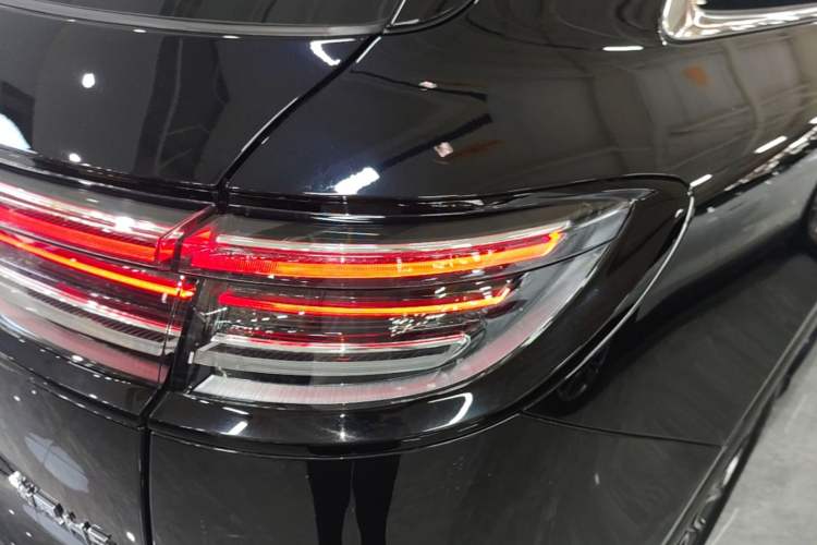 Used Hima H5 2025 Model Pure Electric Max Long Range Right Rear Taillight